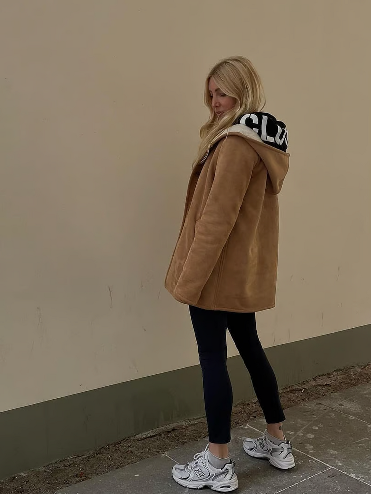 Manteau en peau de mouton végétalien recyclé