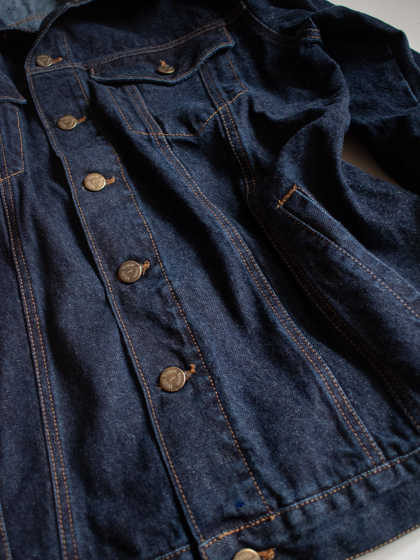 Veste en jean recyclé