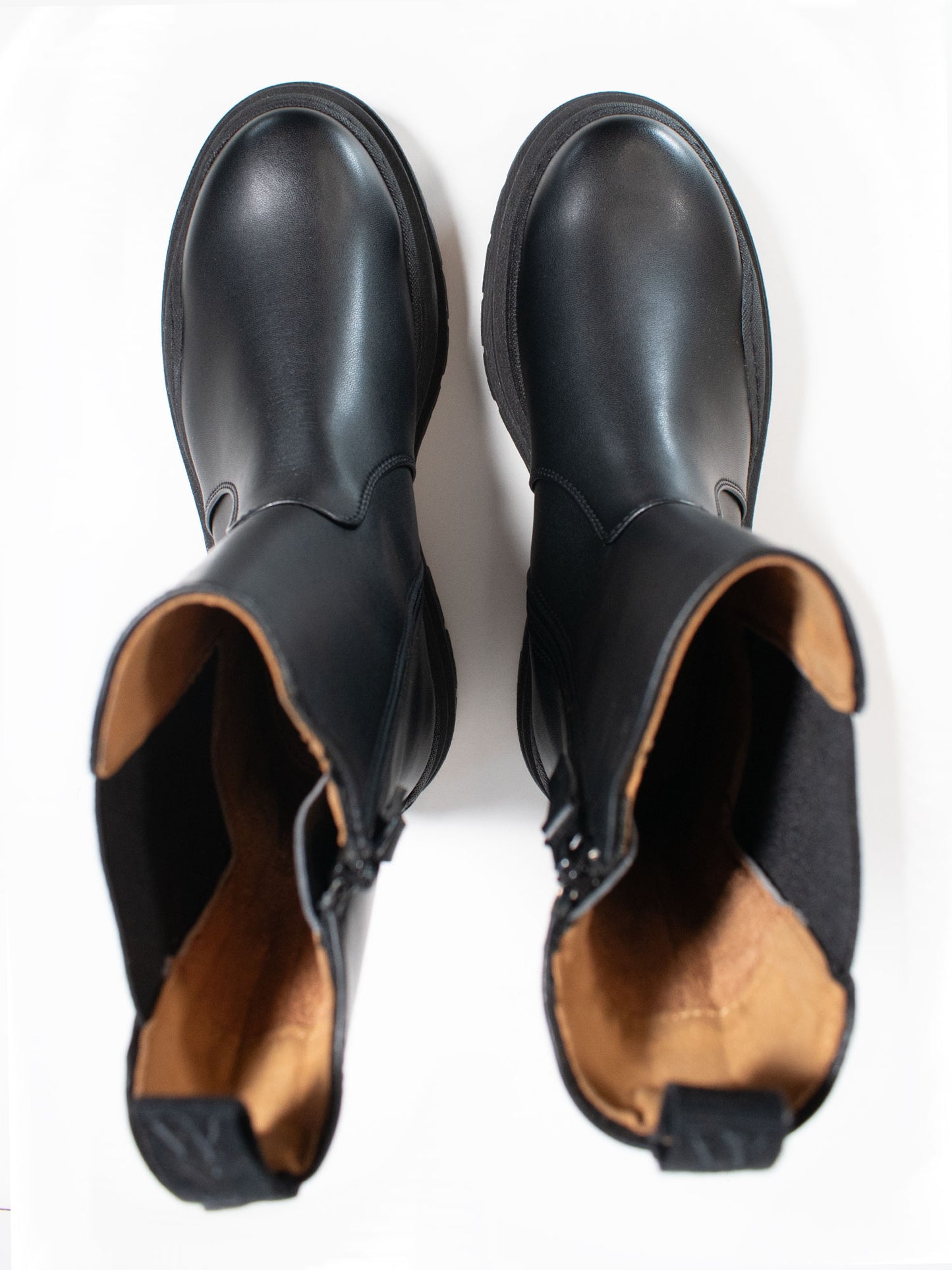 Halbhohe Chelsea-Stiefel mit Gleitsohle