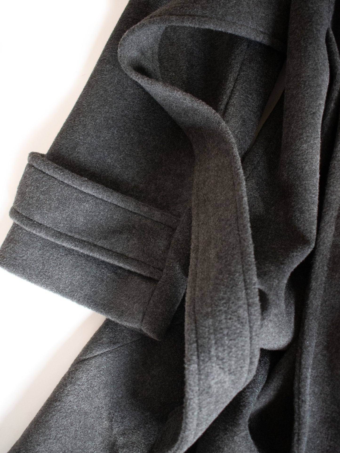 Manteau long portefeuille en laine végétalienne