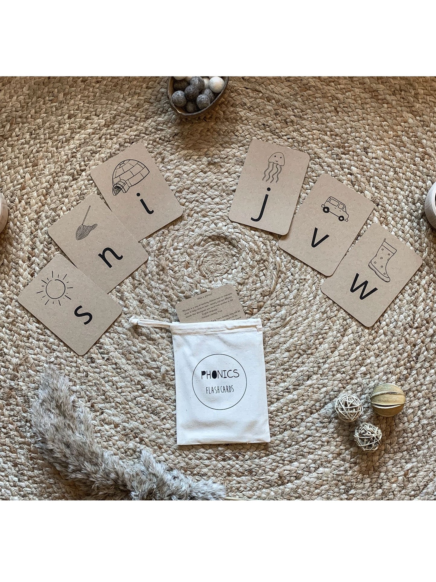 The Little Coach House Phonics Flashcards