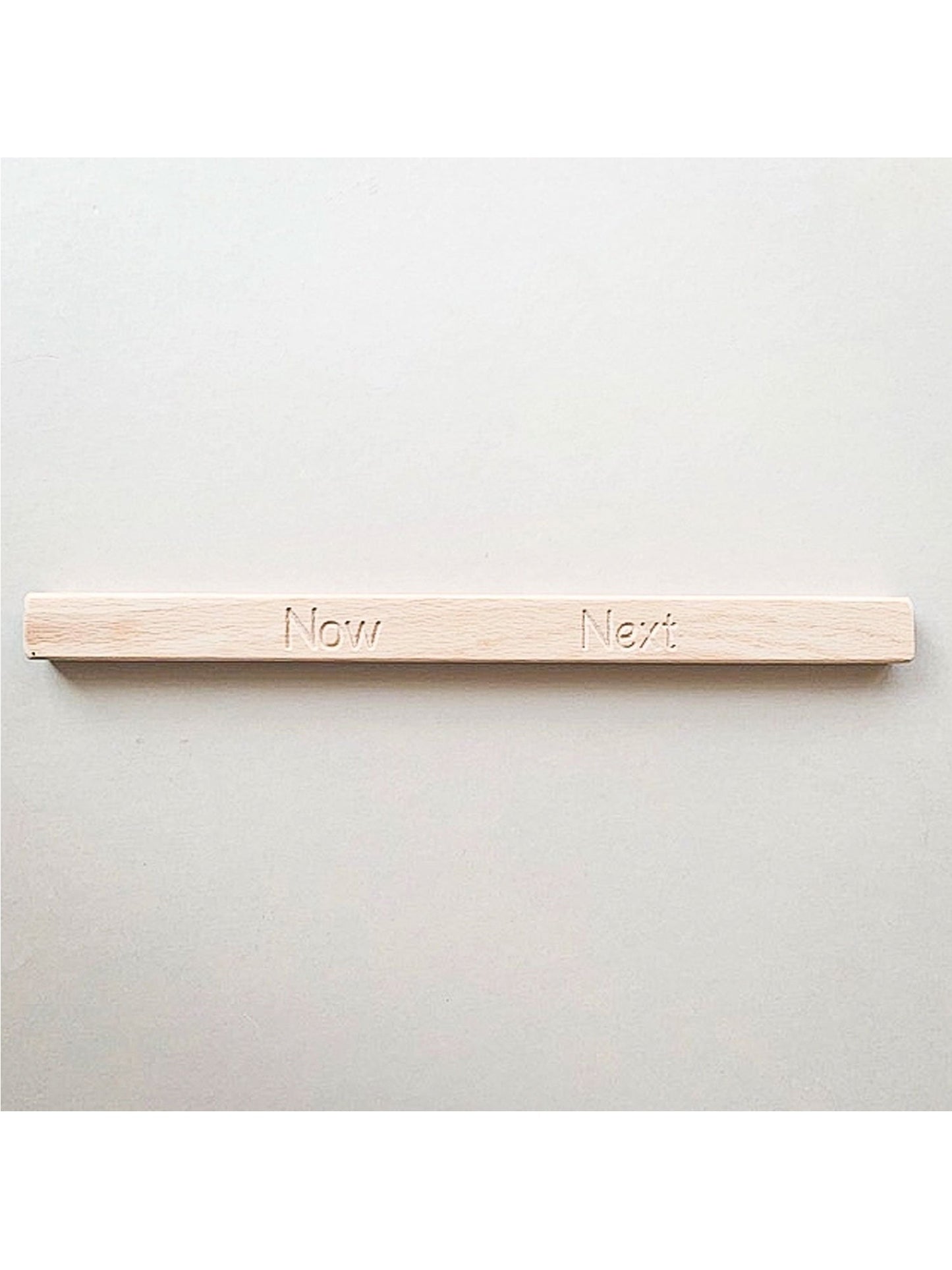 The Little Coach House Daily Routine Kartenständer