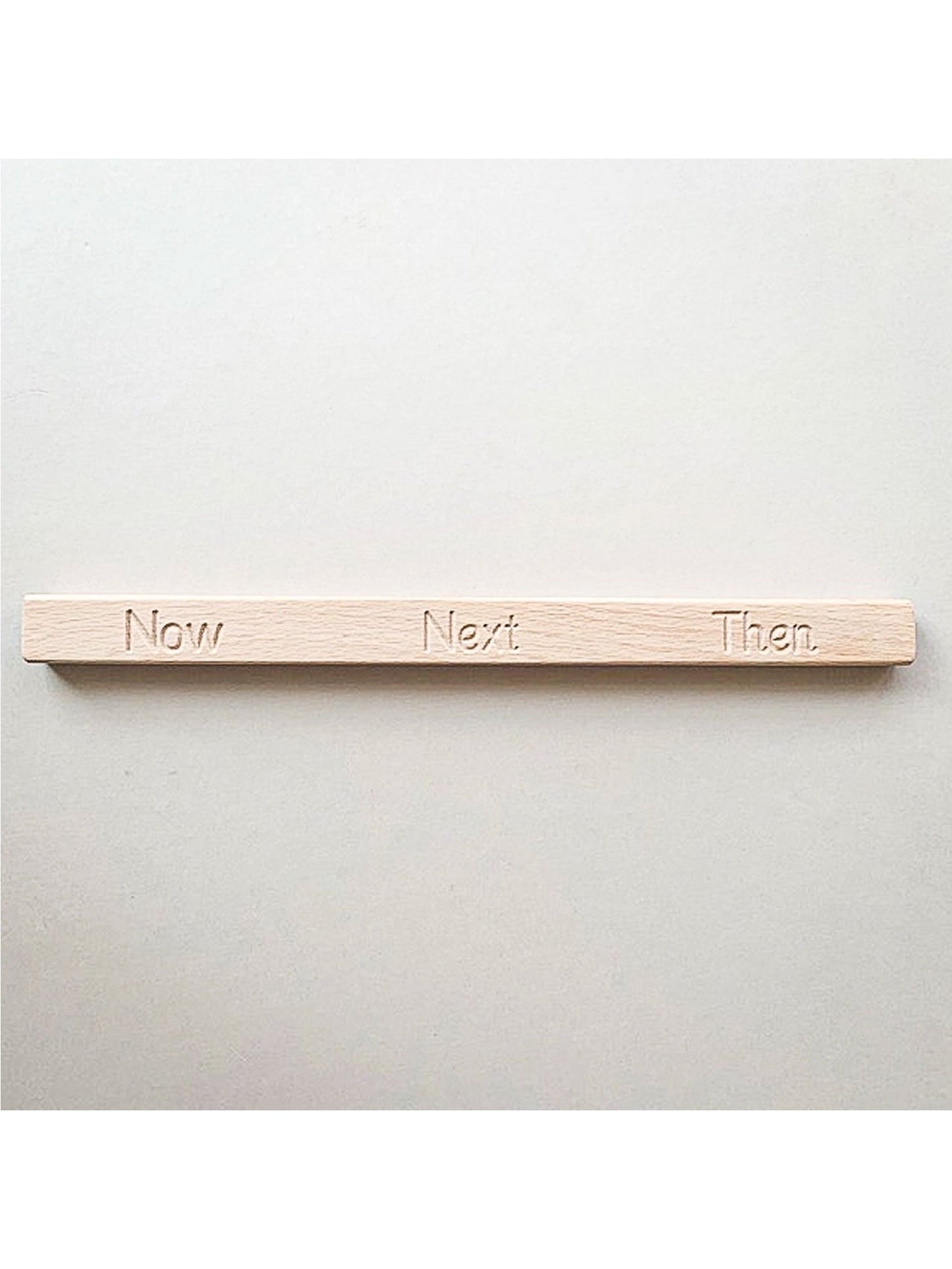 The Little Coach House Daily Routine Kartenständer