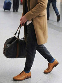 Weit geschnittene Oxford Brogues