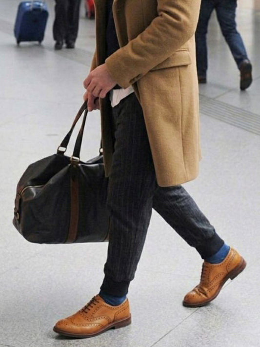 Weit geschnittene Oxford Brogues