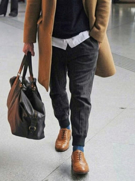 Weit geschnittene Oxford Brogues