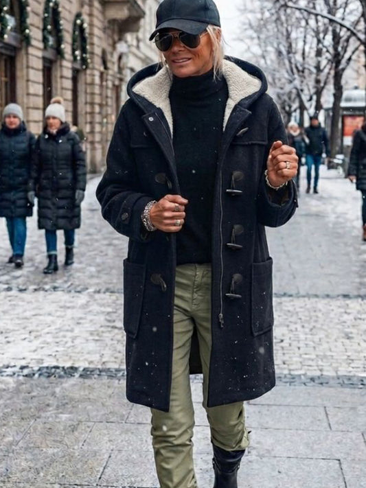 Duffle Coat aus veganer Wolle mit recyceltem veganem Shearling