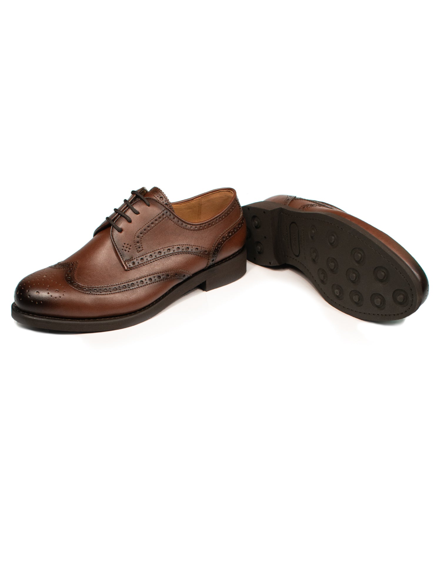 Rückansicht der kastanienbraunen Goodyear-Welt-Oxford-Brogues, zeigt robuste Gummisohlen, 2,5 cm Absatz und handgearbeitete Details.