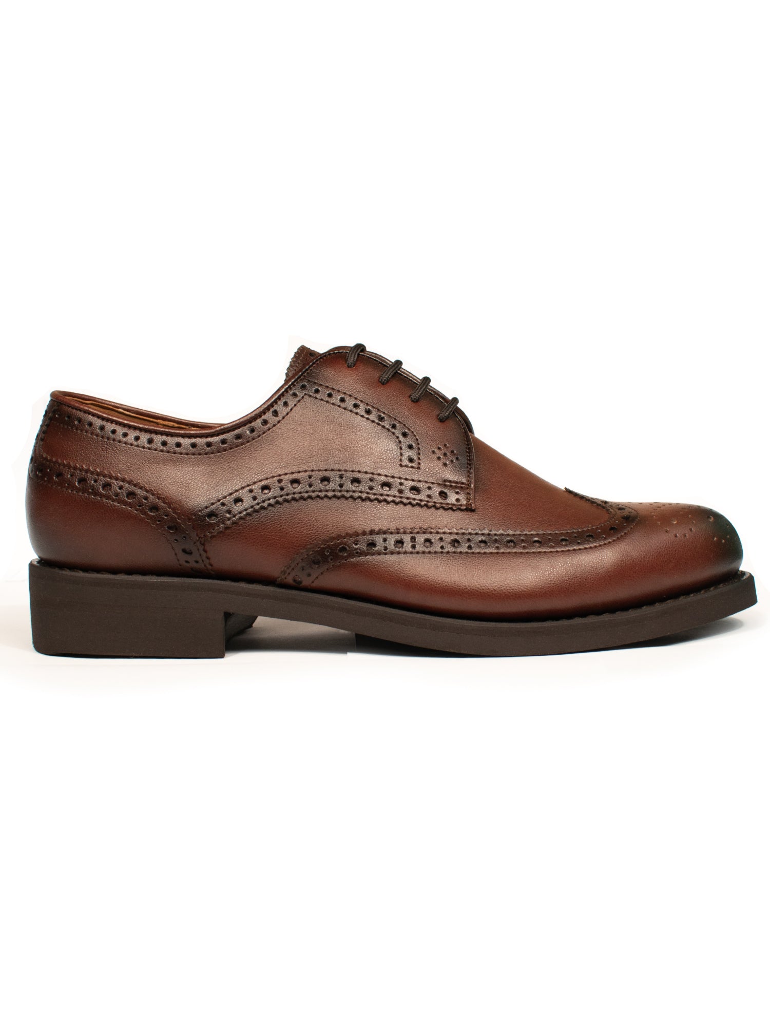 Vegane Goodyear-Welt-Oxford-Brogues von Will’s Vegan Store aus kastanienbraunem italienischem Leder, Seitenansicht mit Brogue-Details und genähter Sohle.