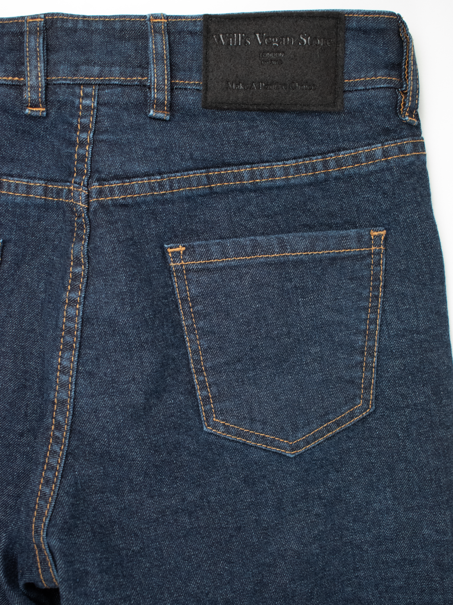 Klassische Slim-Fit-Jeans aus recyceltem Denim