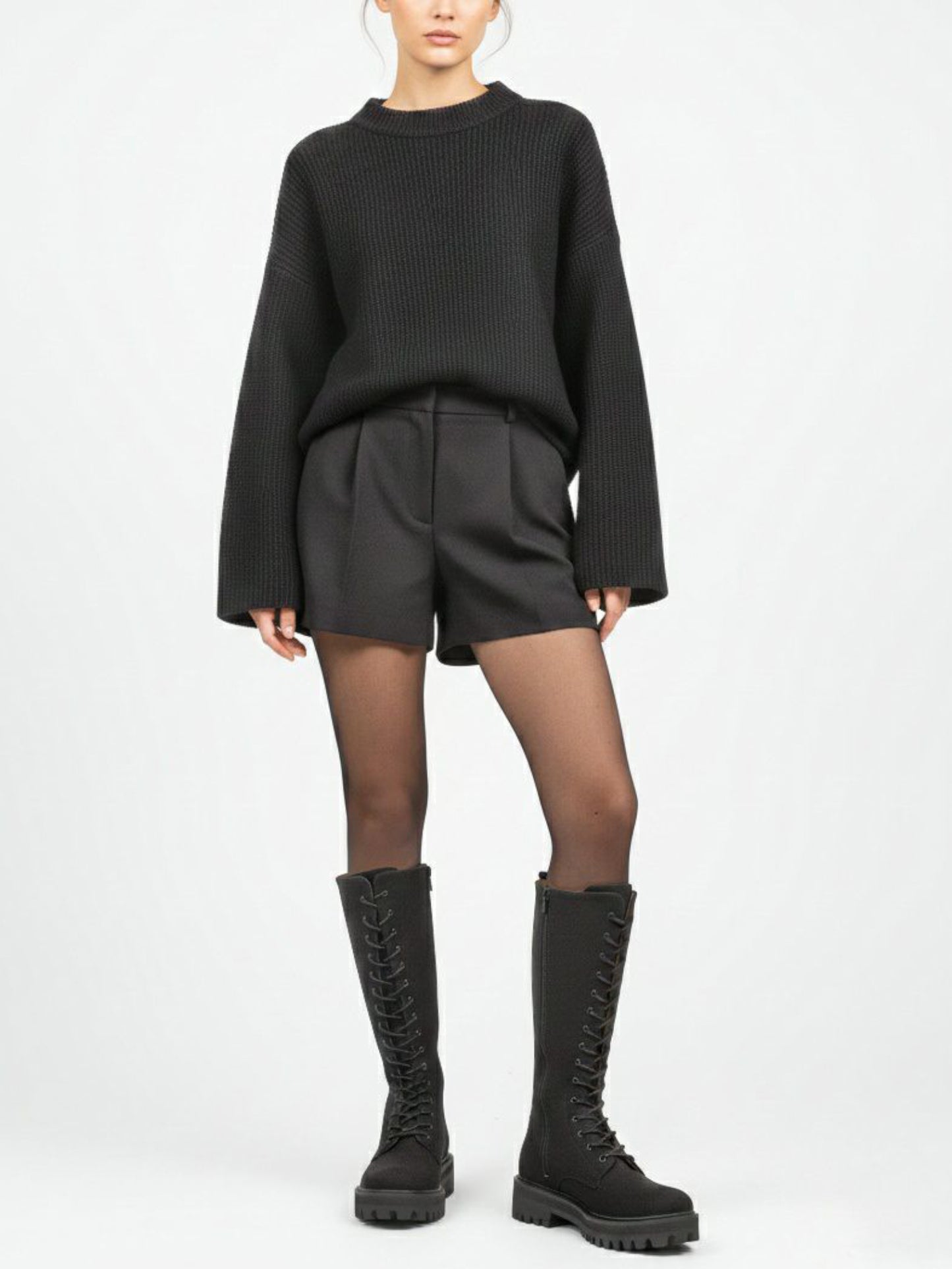 Hohe Schnürstiefel aus veganem Wildleder