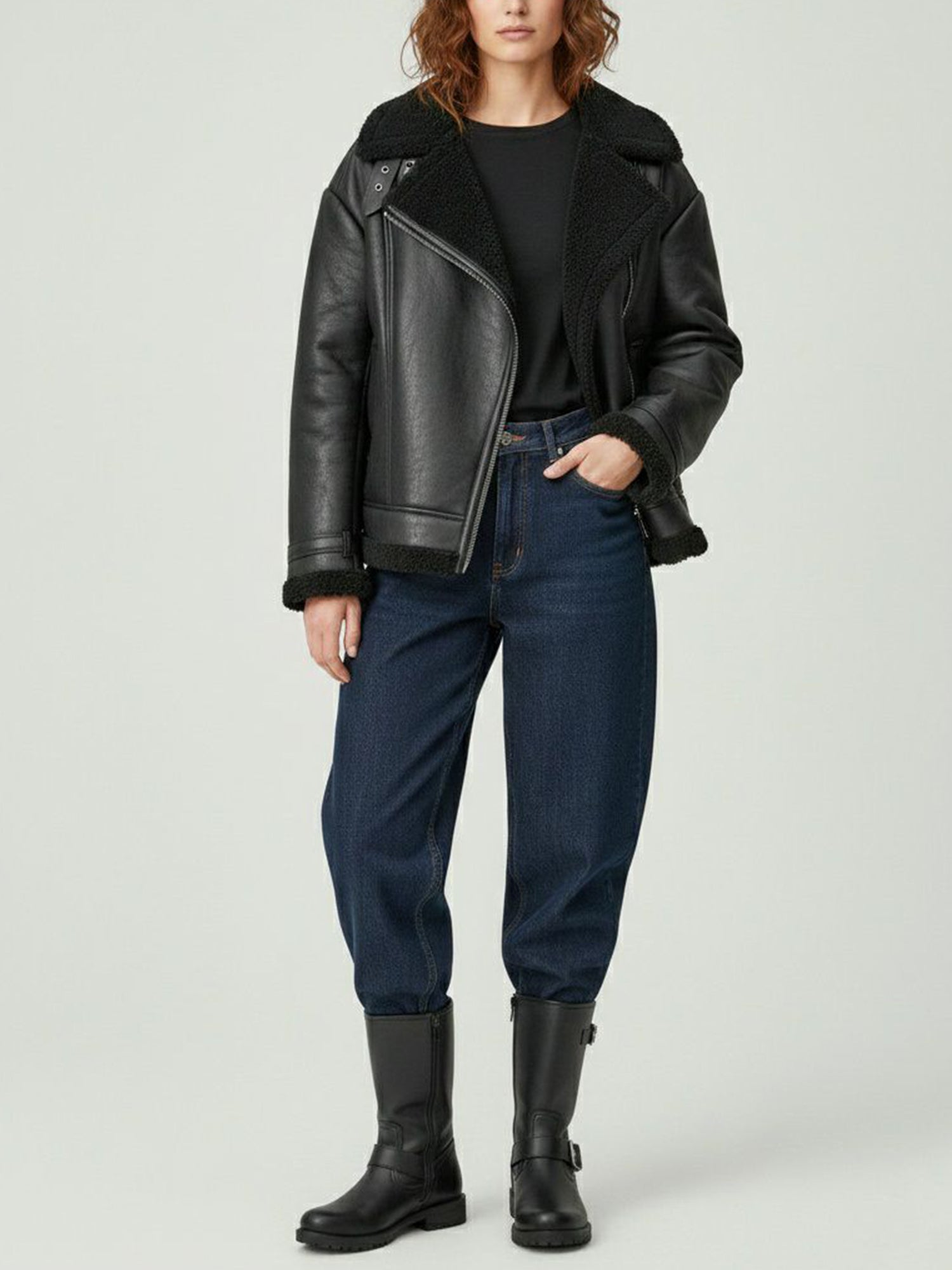 Übergroße Aviator-Jacke aus recyceltem veganem Shearling