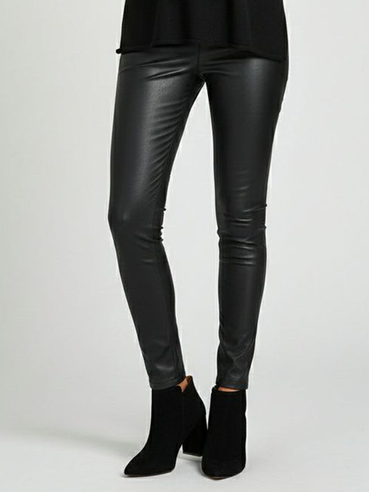 Spitz zulaufende Stiefel | Vegane Stiefel