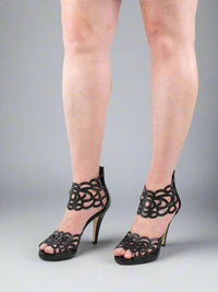 Hochhackige Cut-Outs