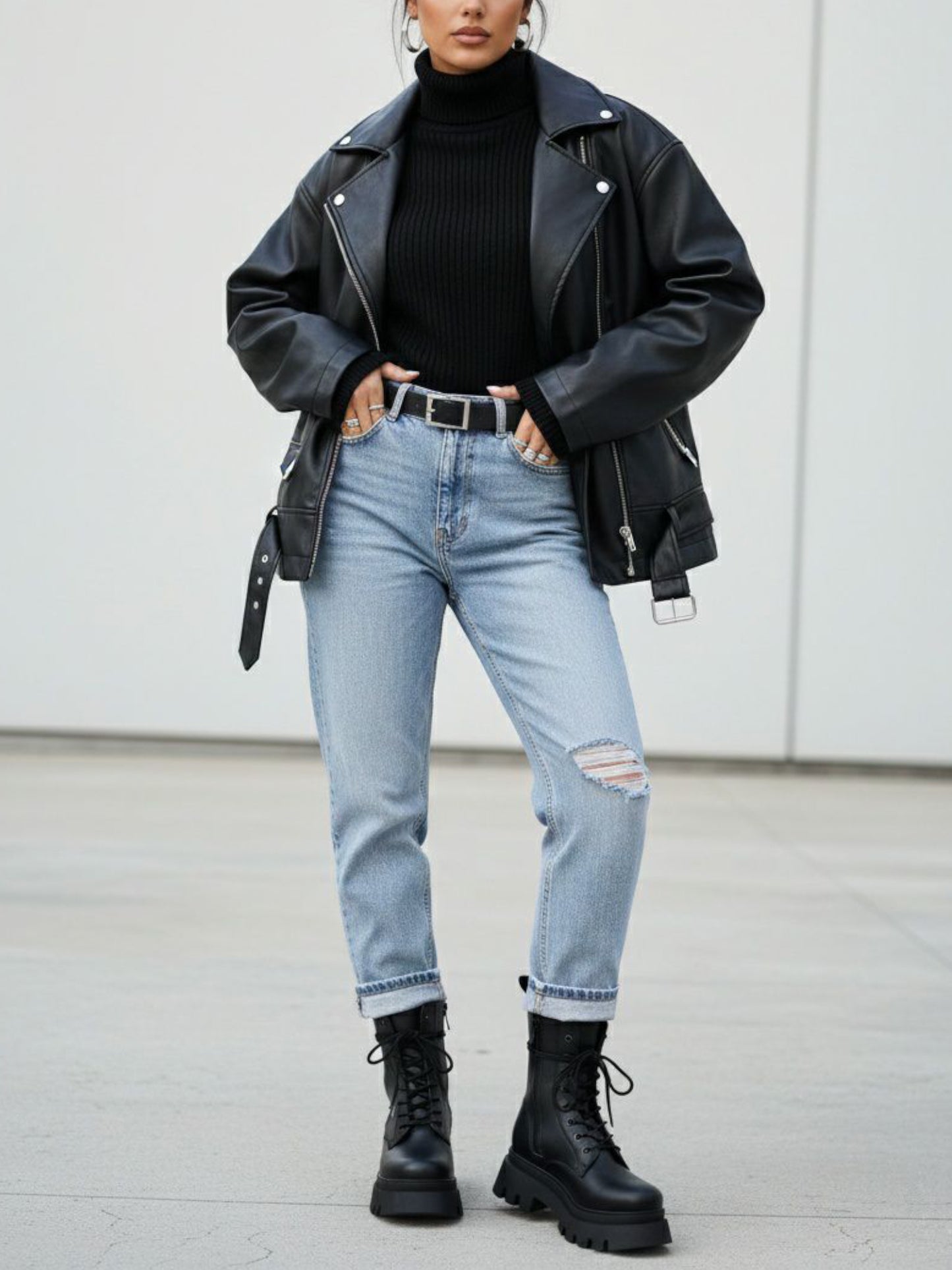 Track Sole 8-Eye Lace Up Stiefel