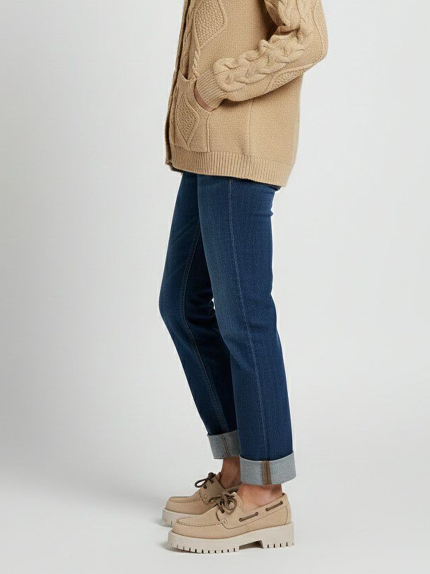 Track Sole Vegan Wildleder Loafers