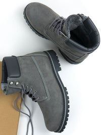 Isolierte Dock-Stiefel