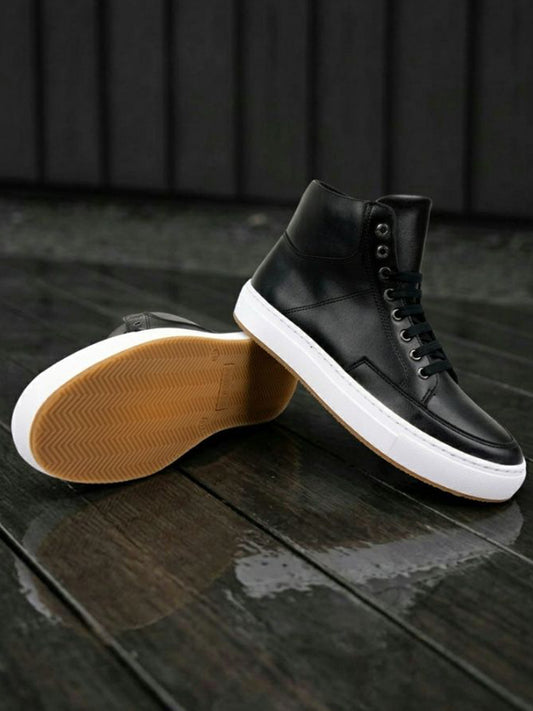 Sneaker-Stiefel