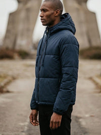 Recycelte Pufferjacke mit Kapuze