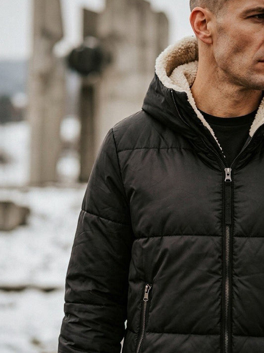 Recycelte vegane Shearling-Pufferjacke