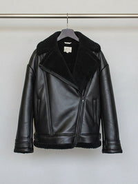 Übergroße Aviator-Jacke aus recyceltem veganem Shearling