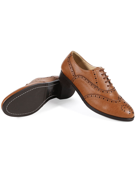 Weit geschnittene Oxford Brogues | Vegane Schuhe