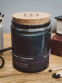 Cord And Iron Handgegossene Kerze