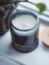 Cord And Iron Handgegossene Kerze